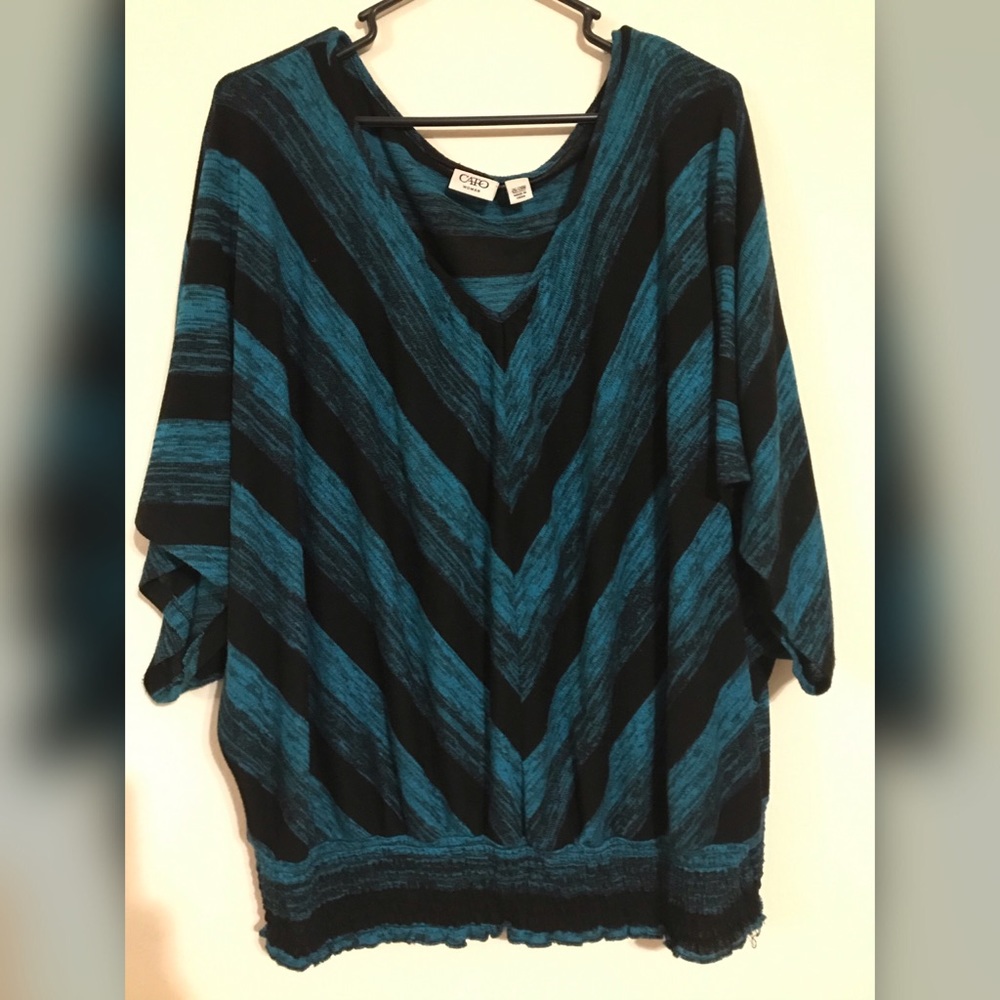 Lightweight Teal & Black Sweater